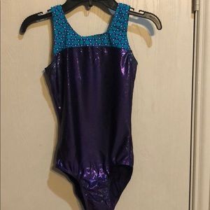 Gymnastics Leo. BRAND: unknown